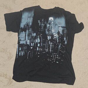 Apt 9 Black T Shirt with Cityscape print - Men Medium